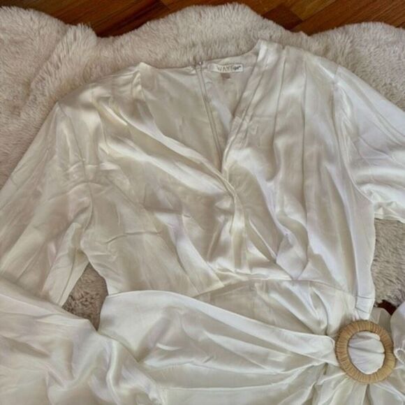 WAYF Attina Satin White Wrap Dress Size Small - Picture 4 of 8